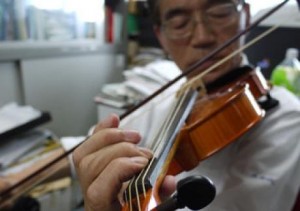 suoi-nhac-quang-trung-dan-violon-to-nhen (4)