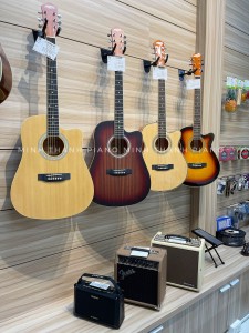 MUA GUITAR TẠI BẢO LỘC