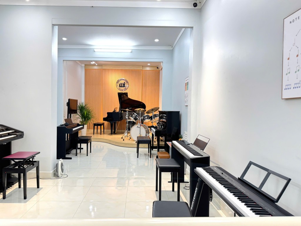 lớp học piano