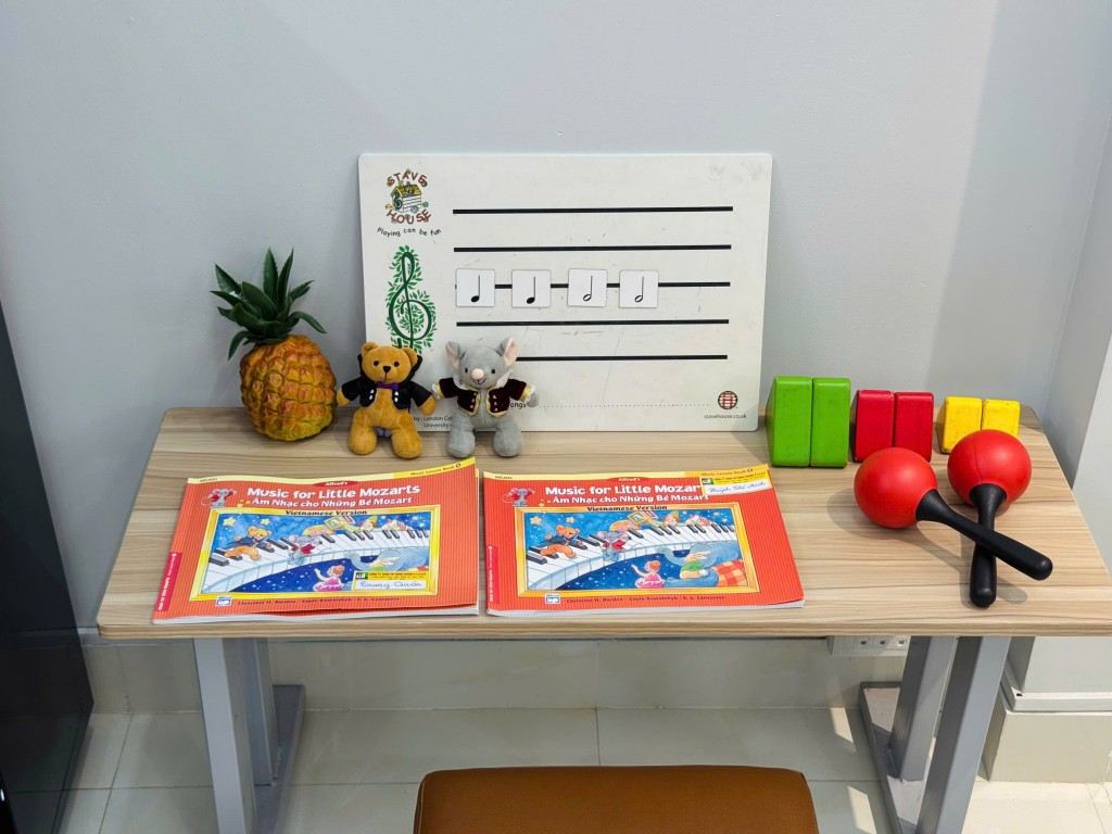 phòng học piano cho bé